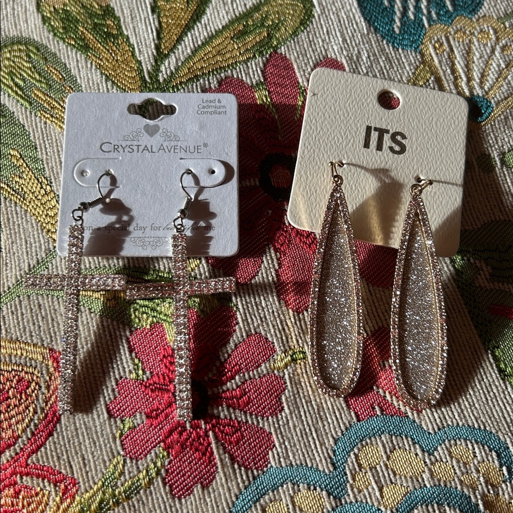 Crystal Avenue and ITS Silver Glitter Earrings